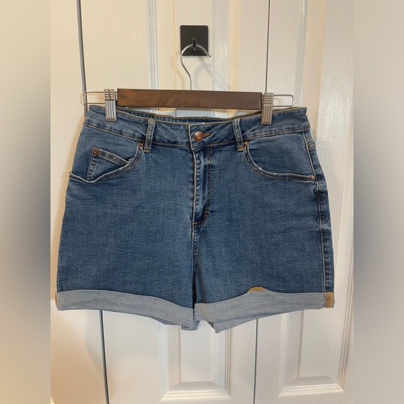 bundle of 1 black and 1 blue dex denim shorts - Picture 2 of 16